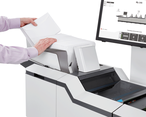 High-capacity envelope hopper holds up to 800 envelopes